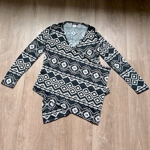 Wet Seal Women’s Black and White Aztec Print Wrap Size Medium
